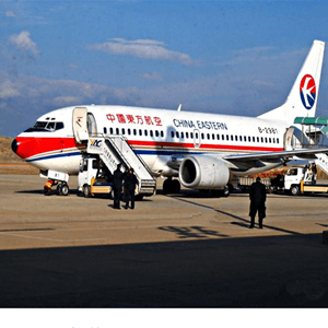柳州航空货运航空快运业稳步发展的原因是什么？